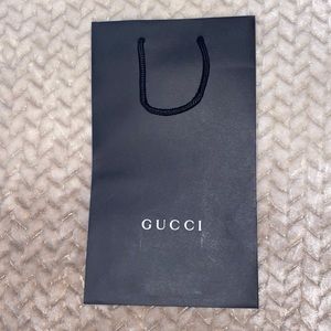 Gucci shopping bag